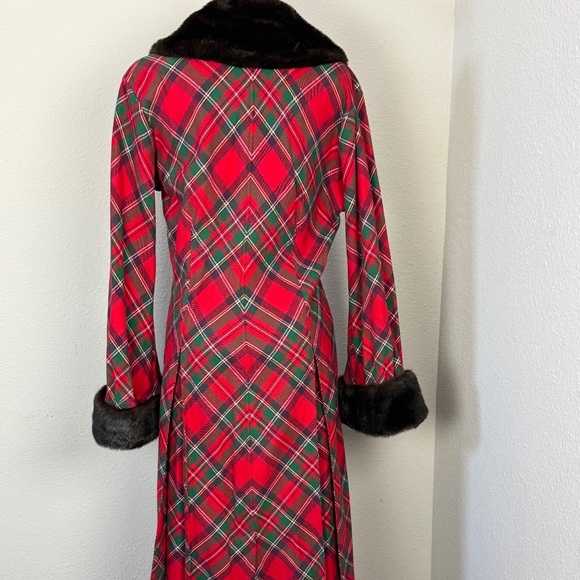 Vtg Victoria Secret Red & Black Plaid Full Length Coat/Robe Faux Fur Collar M/L - Picture 3 of 9